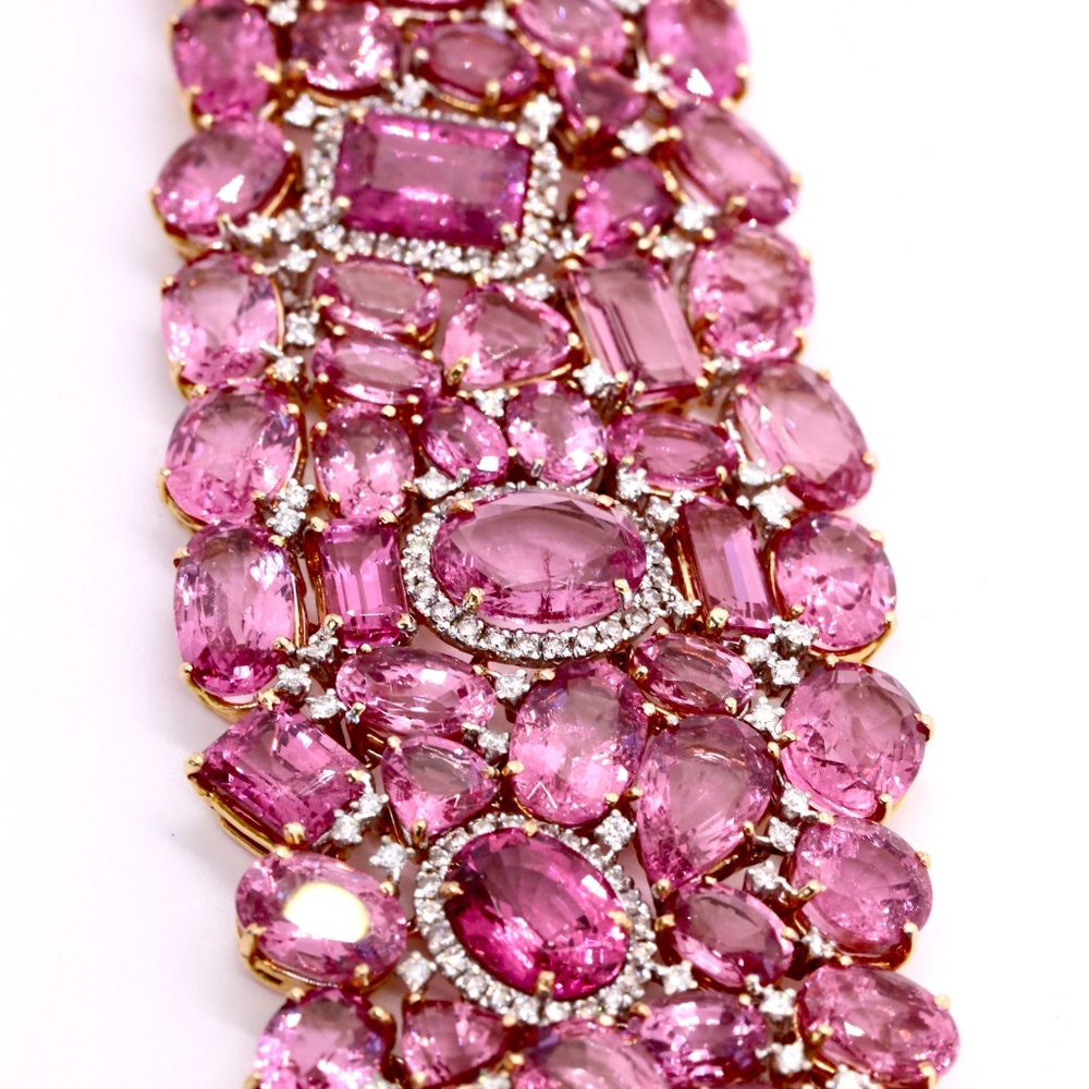 66.47 Pink Spinel Yellow Gold Diamonds Bracelet - Picture 10 of 12